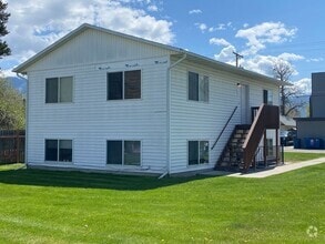 Building Photo - 731 Cooley St