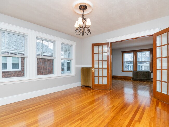 Building Photo - 56-58 Chelmsford St