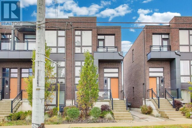Photo du bâtiment - 9124 Bathurst St