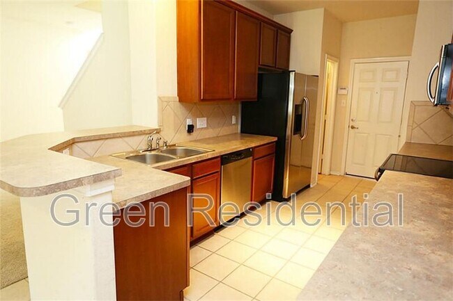 Foto del edificio - 2740 Maybrook Hollow Ln