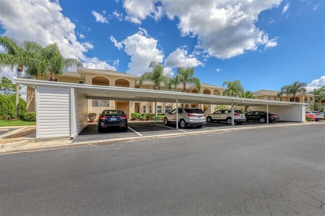 Foto del edificio - 5800 Sabal Trace Dr