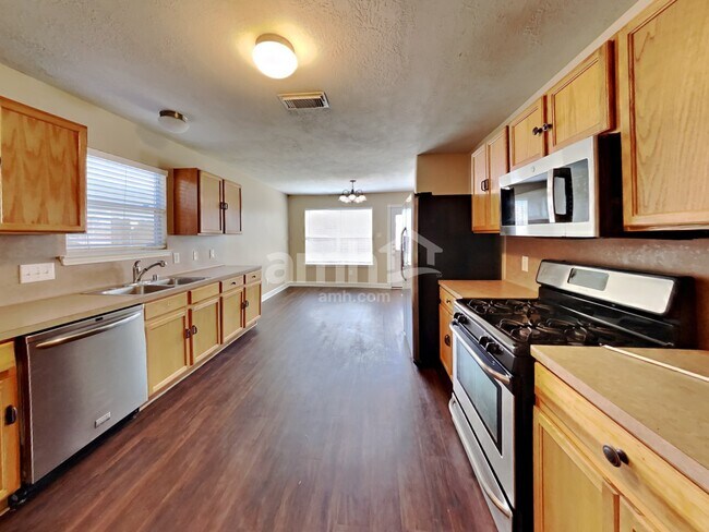 Foto del edificio - 14231 Bonham Oaks Ln