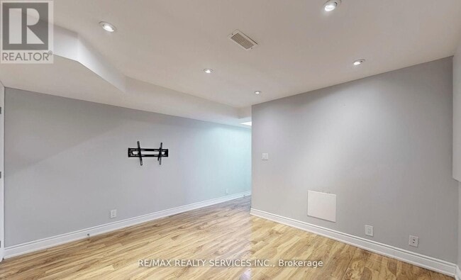 Building Photo - 3822 McDowell Dr