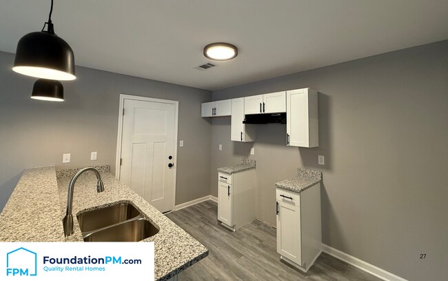 Foto del edificio - 3413 Rosecreek Cove