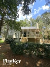 Building Photo - 345 Maplelake Dr