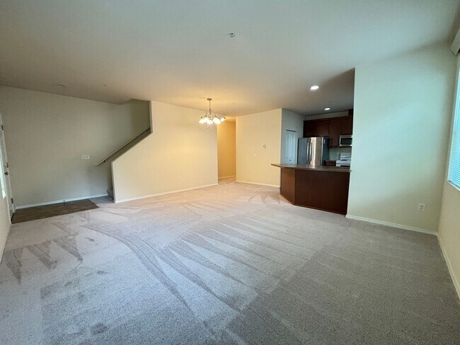 Foto del edificio - 3 Bedroom Condo in Dupont