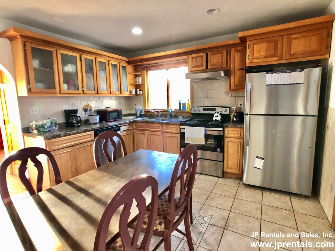 1162 Morton St, Boston, MA 02126 Condo for Rent in Boston, MA