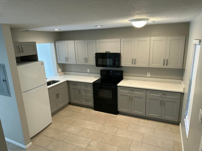 Building Photo - 5145 Breckenridge Pl