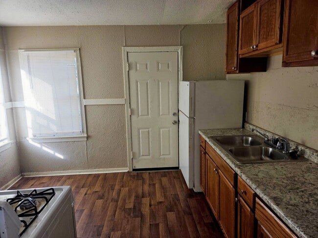 Foto del edificio - 304 Crockett St