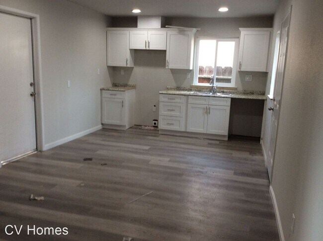 Foto del edificio - 3 br, 2 bath House - 1453 8th Street