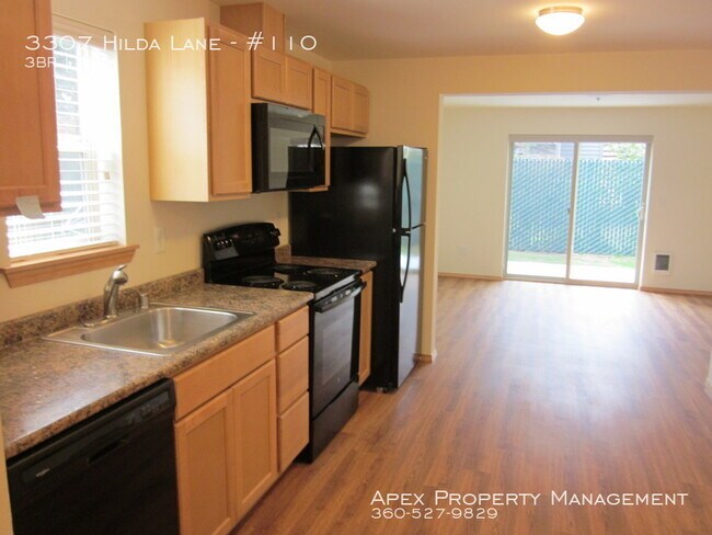 Foto del edificio - NORTH - Hilda Lane Apartments / Built in 2017