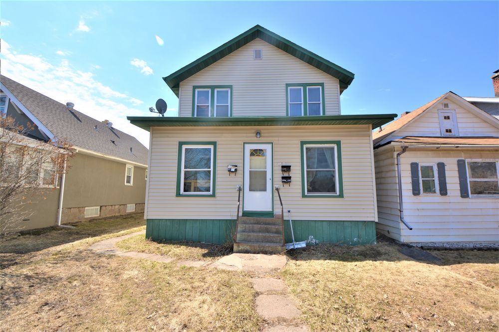 2817 3rd Ave House for Rent in Hibbing, MN