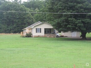 Building Photo - 1343 Beal Rd