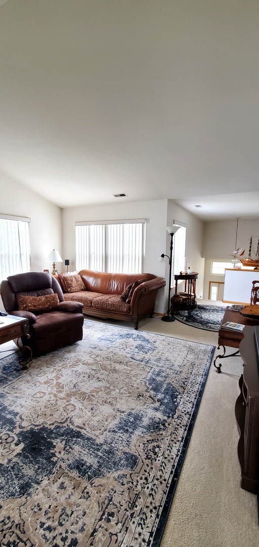 Building Photo - 2304 Woodside Dr
