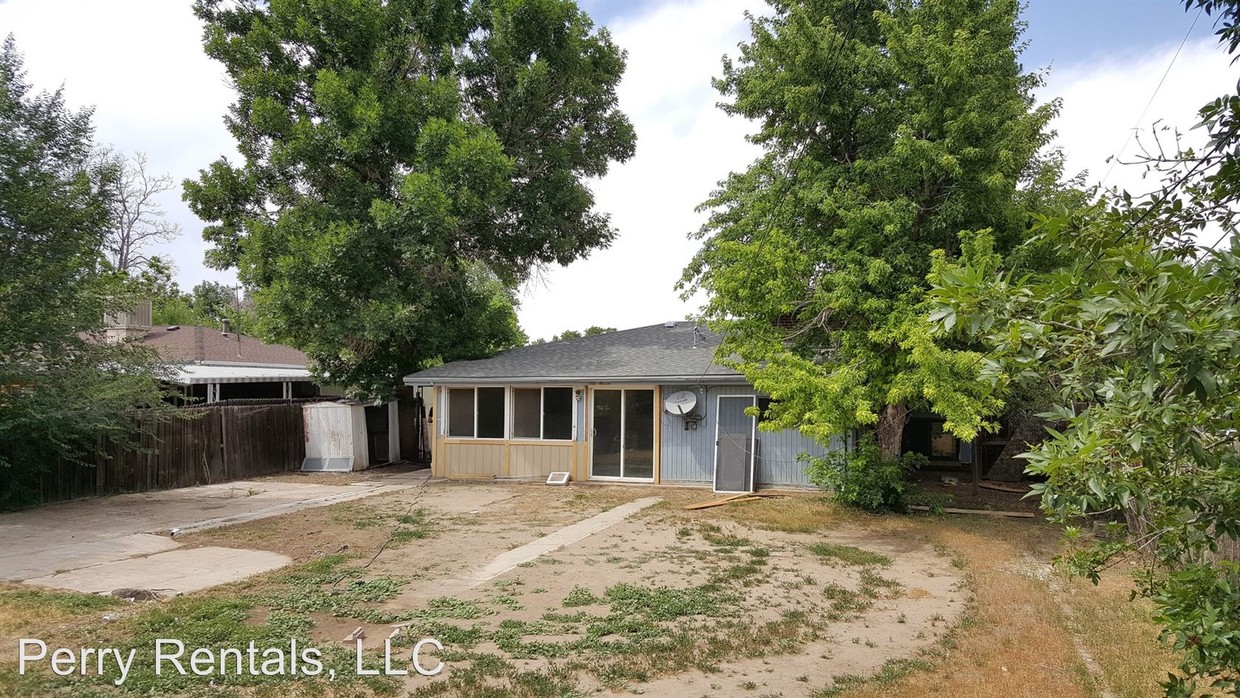 Building Photo - 12698 E Park Lane Dr