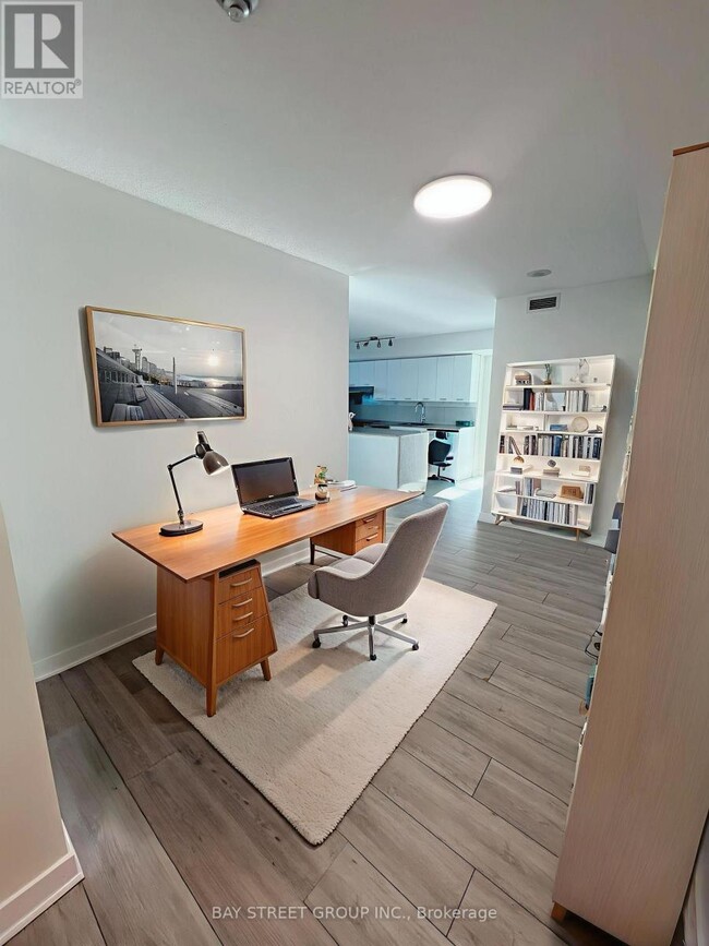 Building Photo - 33 Singer Ct