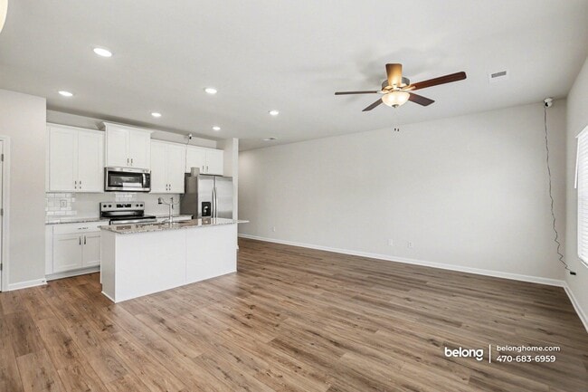Building Photo - 6386 Sundowner Pl