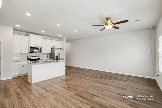 Foto del edificio - 6386 Sundowner Pl