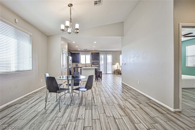 Foto del edificio - 6227 Andover Wood Rd