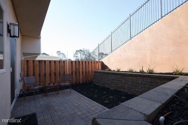 Foto del edificio - 3 br, 2.5 bath House - 266 Summit Way