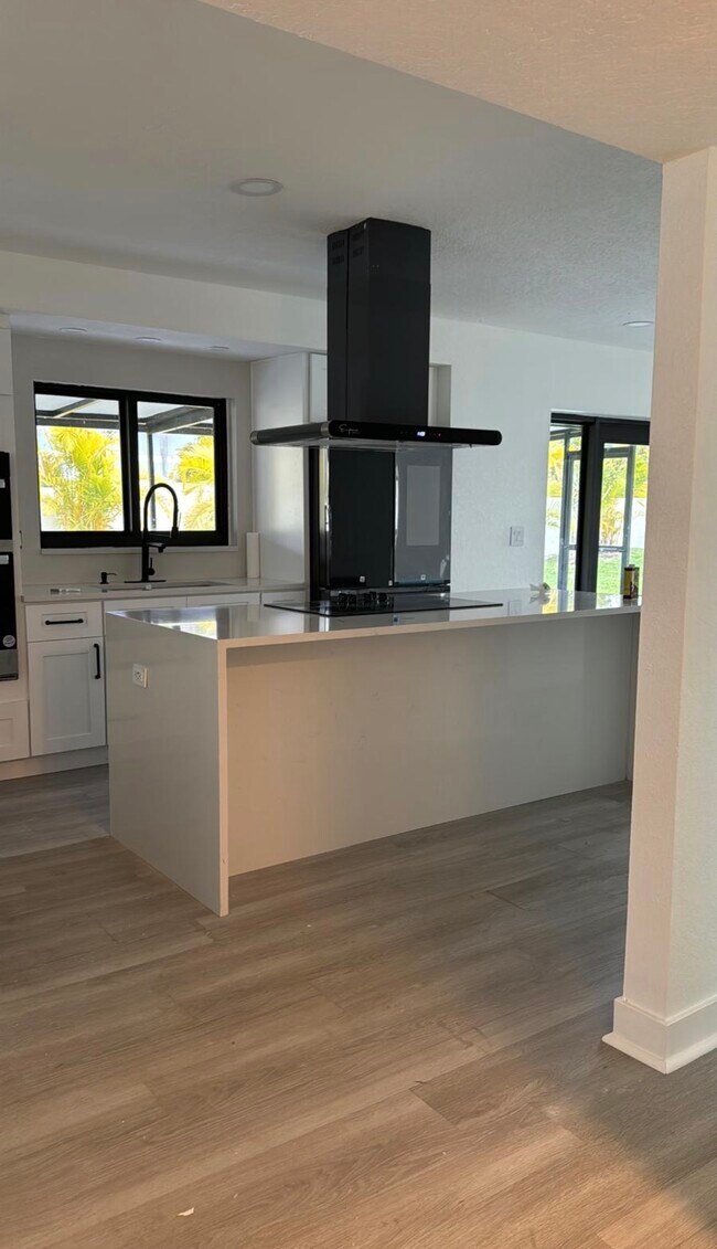 Foto del edificio - 14903 Southfork Dr