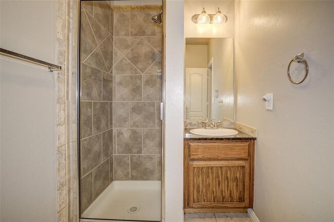 Building Photo - 2181 Houston Ave