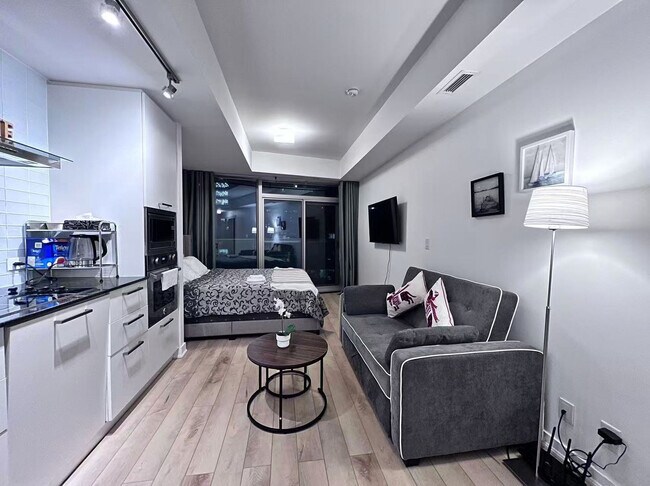 Building Photo - 14 York St