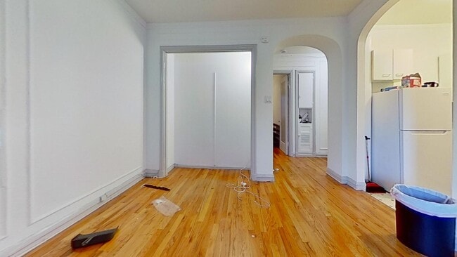 Building Photo - 601 W Deming Pl