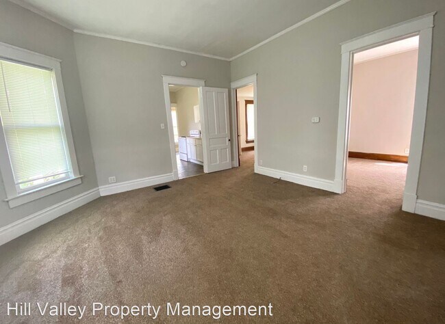 Foto del edificio - 3 br, 1 bath House - 122 Gilbert Ave