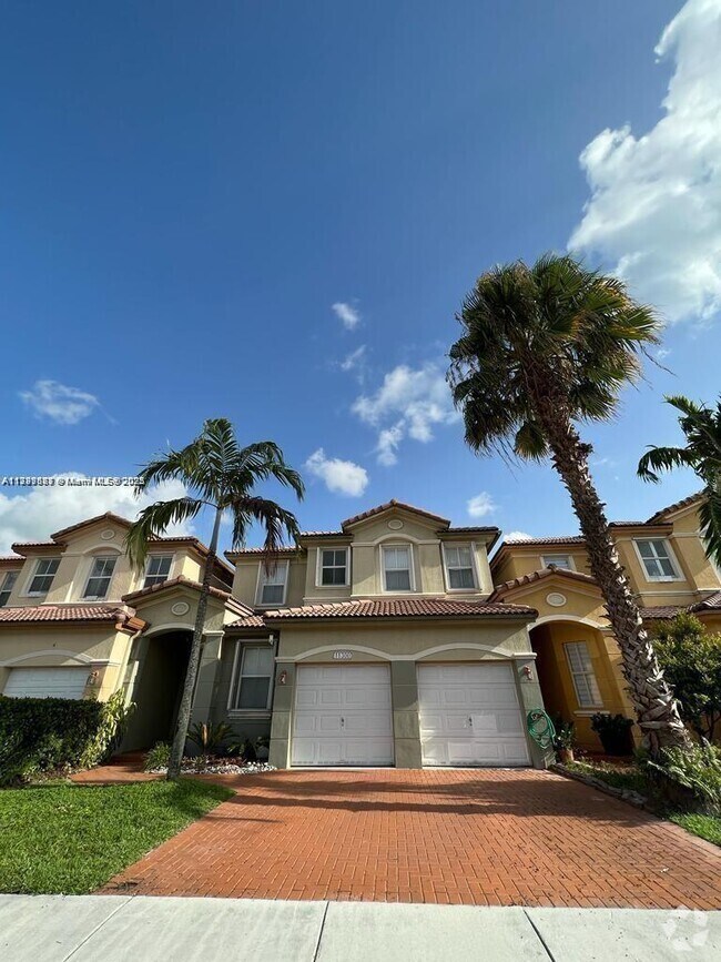 Building Photo - 11300 NW 74th Terrace