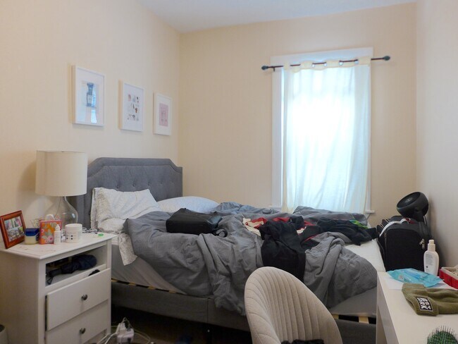 Building Photo - 1 Torpie St