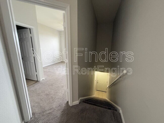 Foto del edificio - 10075 Gate Pkwy N