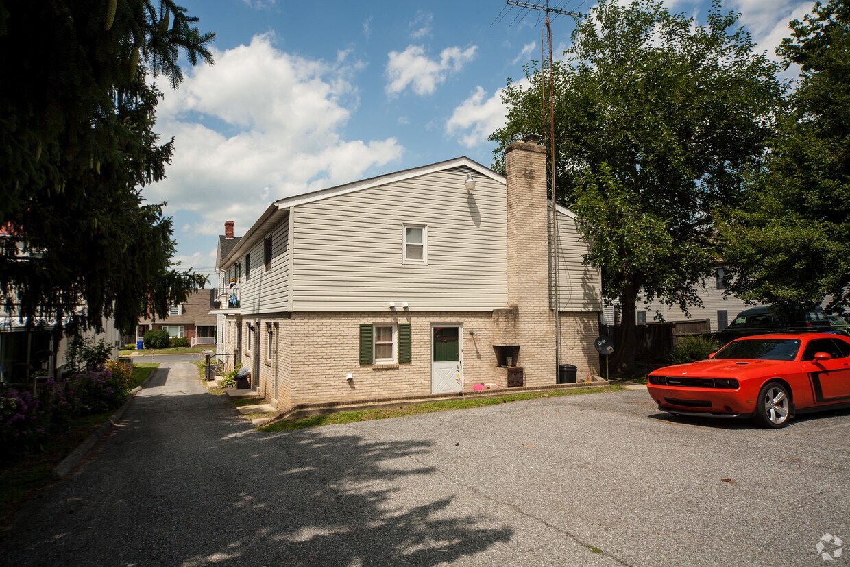 114 E 8th St, Frederick, MD 21701 Apartments in Frederick, MD