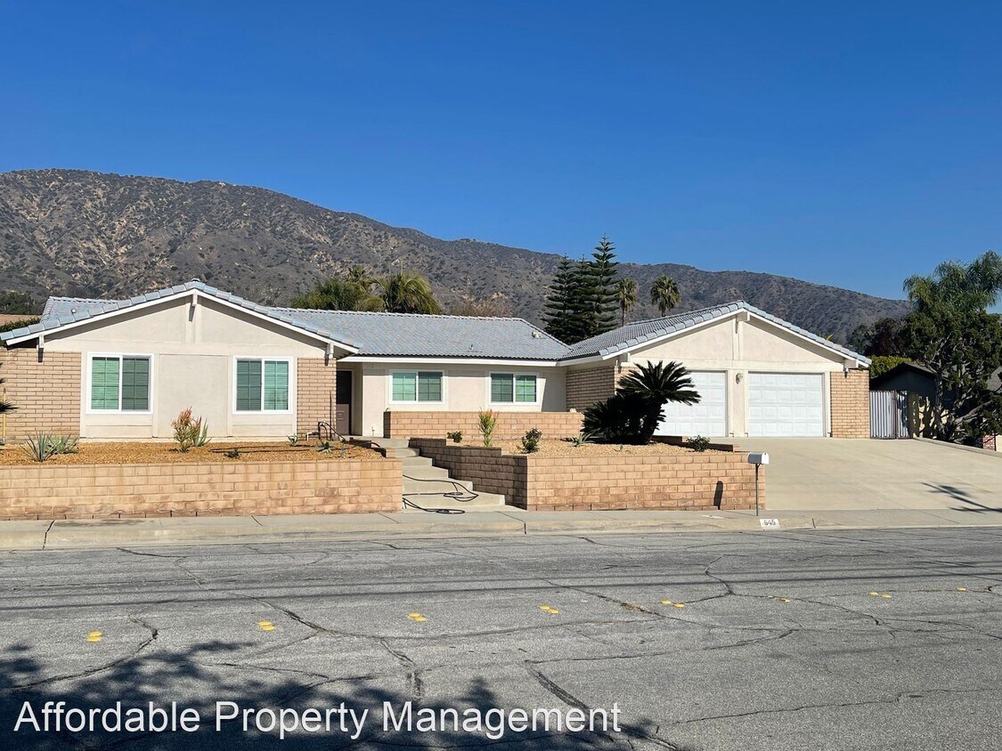 3 br, 2.5 bath House 645 W. Leadora Ave. House for Rent in Glendora