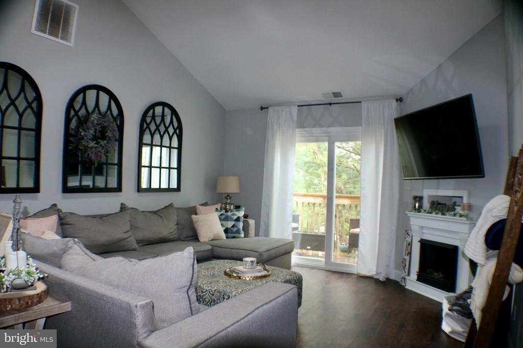 1027 Tristram Cir Unit 1027, Mantua Township, NJ 08051 Condo for Rent