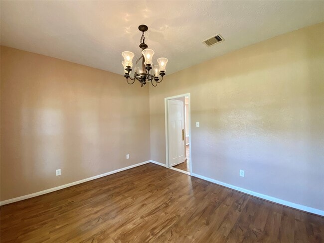 Foto del edificio - 26633 Decker Prairie-Rosehill Rd