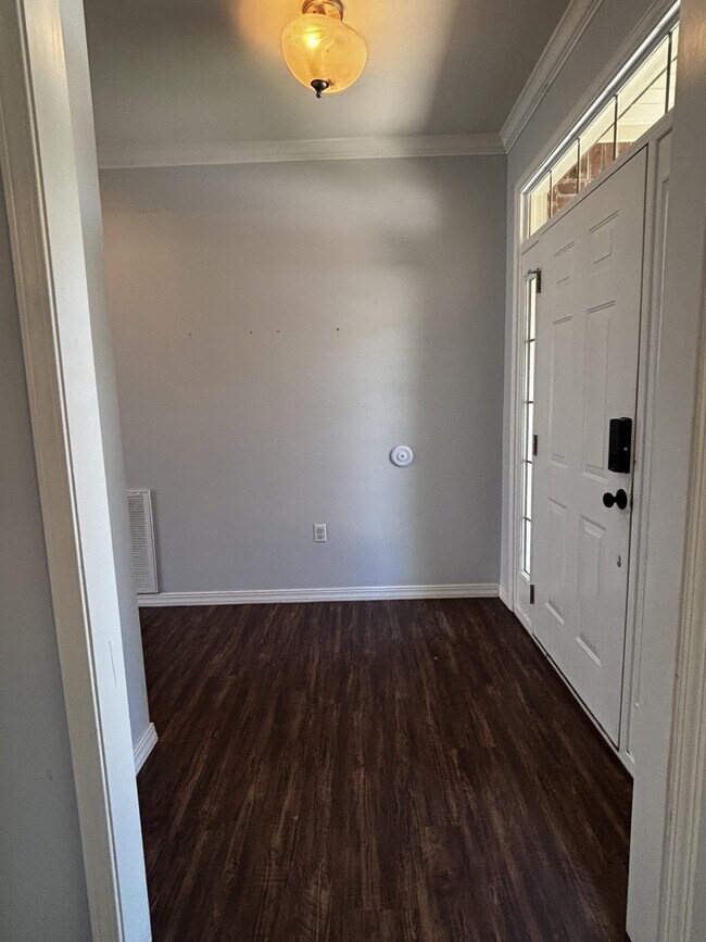 Foto del edificio - 110 Ashbrook Ln