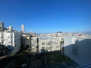 Building Photo - 1062 Washington St