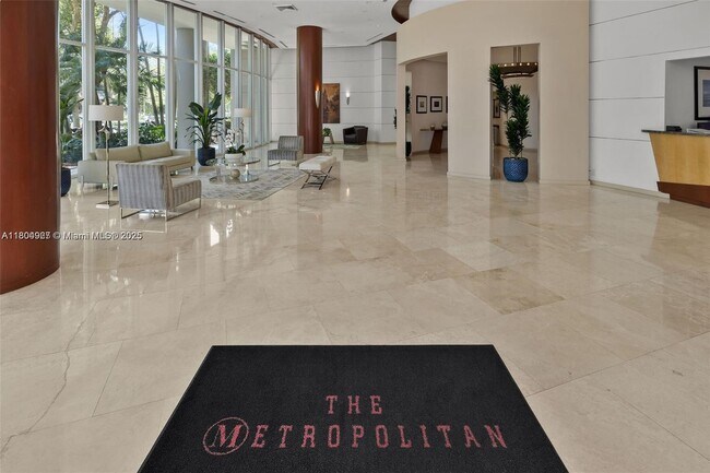 Building Photo - 2475 Brickell Ave
