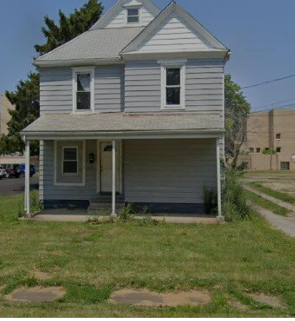 128-130 W 22nd St Lorain, OH 44052 – photo 1