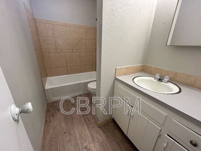 Foto del edificio - 1613 69th St