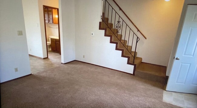Building Photo - 308 Jewel Dr