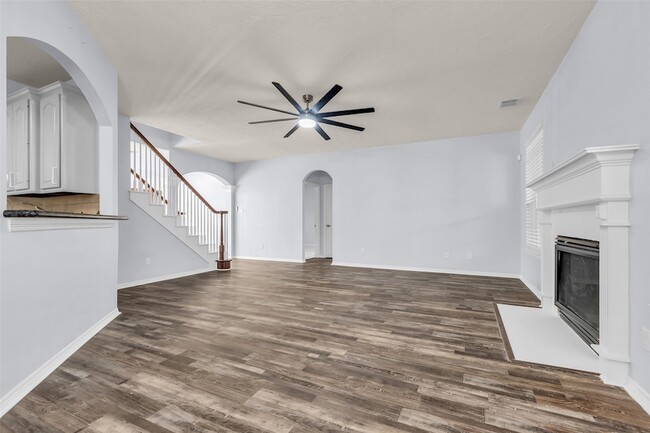 Foto del edificio - 8507 Forest Arbor Ct