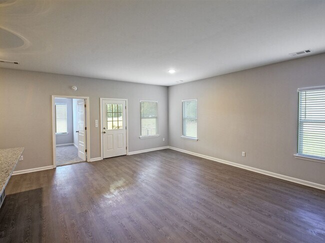 Building Photo - 4 bed, 2 bath, new construction home in Mu...