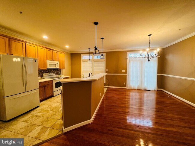 Foto del edificio - 10631 Sandown Way