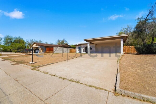 Foto del edificio - 9037 N 14th St