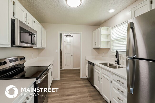 Foto del edificio - 3513 Tudor Dr