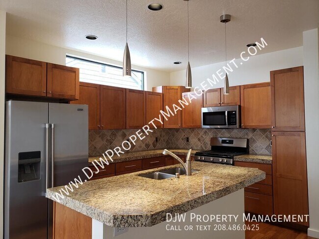 Foto del edificio - 1713 N 13th St