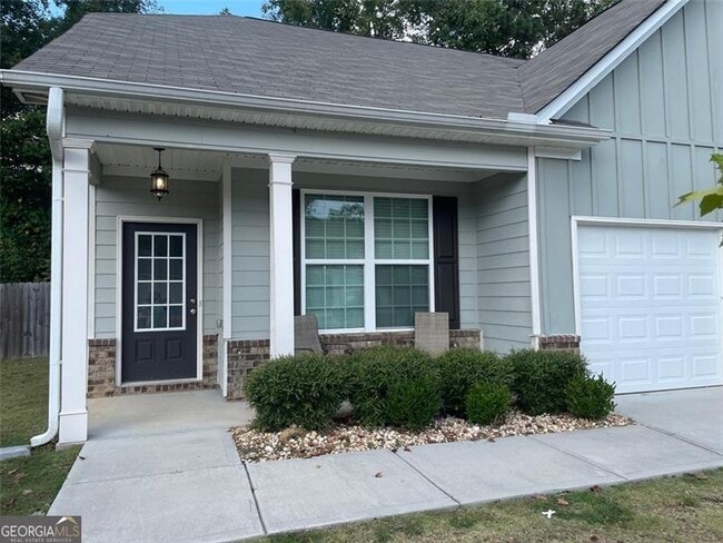 Foto del edificio - 560 Vandenburg Dr