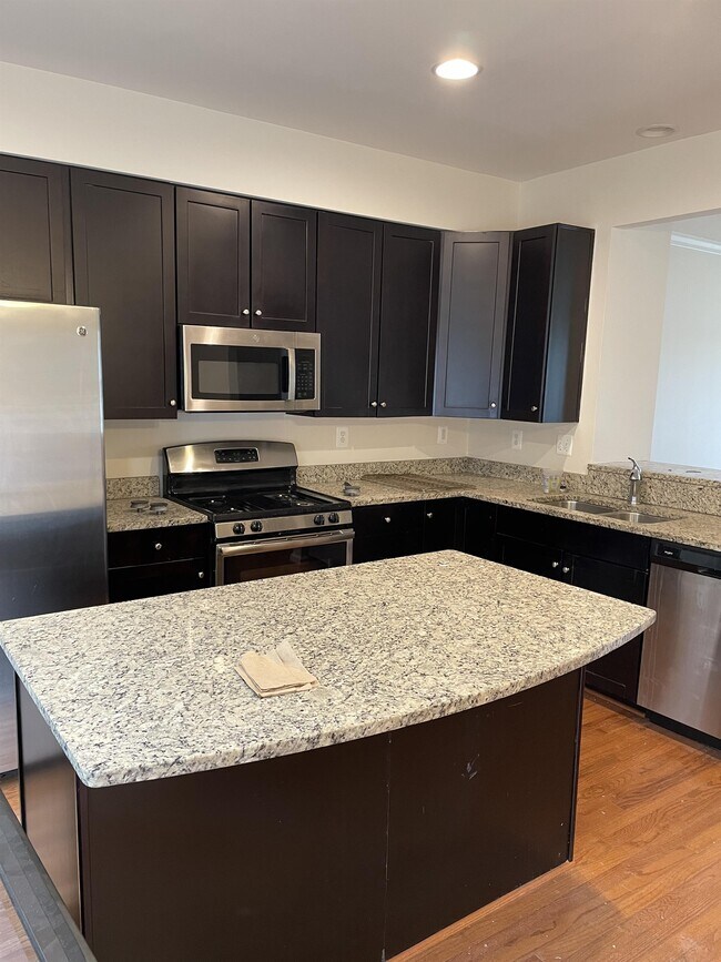 Photo - 2029 Verona Ct Townhome